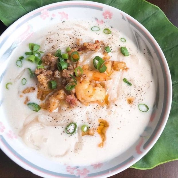 Bánh canh mặn nước cốt dừa - món ăn lạ miệng mang hồn quê miền Tây - Ảnh 1. Bánh canh mặn nước cốt dừa - món ăn lạ miệng mang hồn quê miền Tây - Ảnh 1.