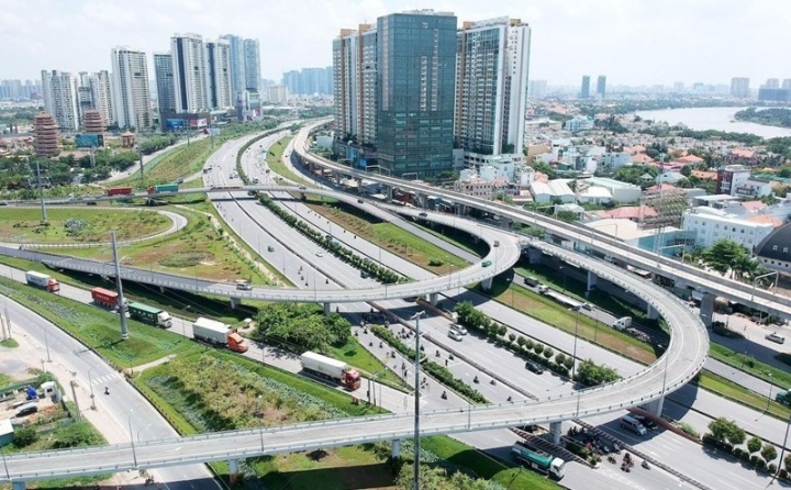 Nền kinh tế Việt Nam năm 2024 chỉ có một hướng là tiến lên phía trước, hướng tới đỉnh cao hơn- Ảnh 1. Nền kinh tế Việt Nam năm 2024 chỉ có một hướng là tiến lên phía trước, hướng tới đỉnh cao hơn- Ảnh 1.