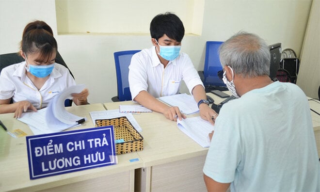 Vì sao người đủ 75 tuổi không đóng bảo hiểm vẫn nhận trợ cấp hưu trí?- Ảnh 1. Vì sao người đủ 75 tuổi không đóng bảo hiểm vẫn nhận trợ cấp hưu trí?- Ảnh 1.