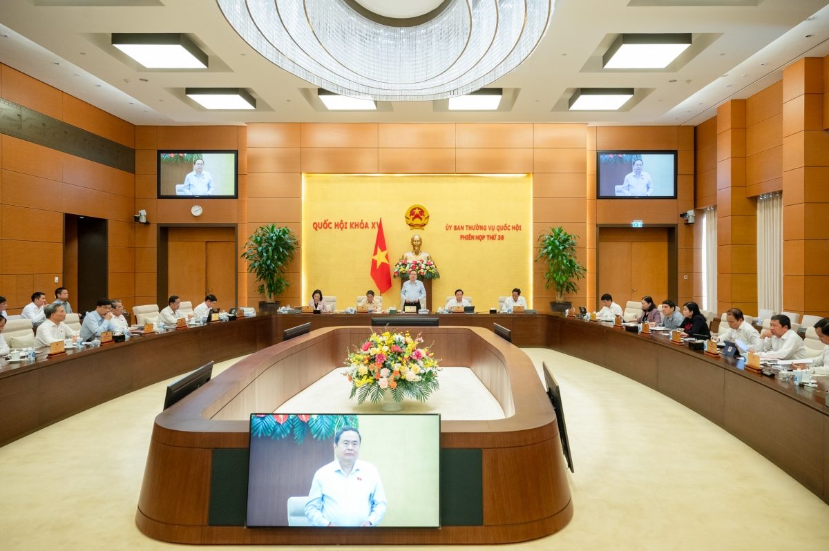 Thường vụ Quốc hội cho ý kiến về việc chuẩn bị Kỳ họp thứ 8- Ảnh 1. Thường vụ Quốc hội cho ý kiến về việc chuẩn bị Kỳ họp thứ 8- Ảnh 1.