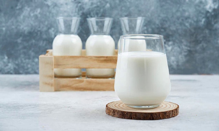 Có nên uống sữa trước khi chạy bộ? - Ảnh 1. Có nên uống sữa trước khi chạy bộ? - Ảnh 1.
