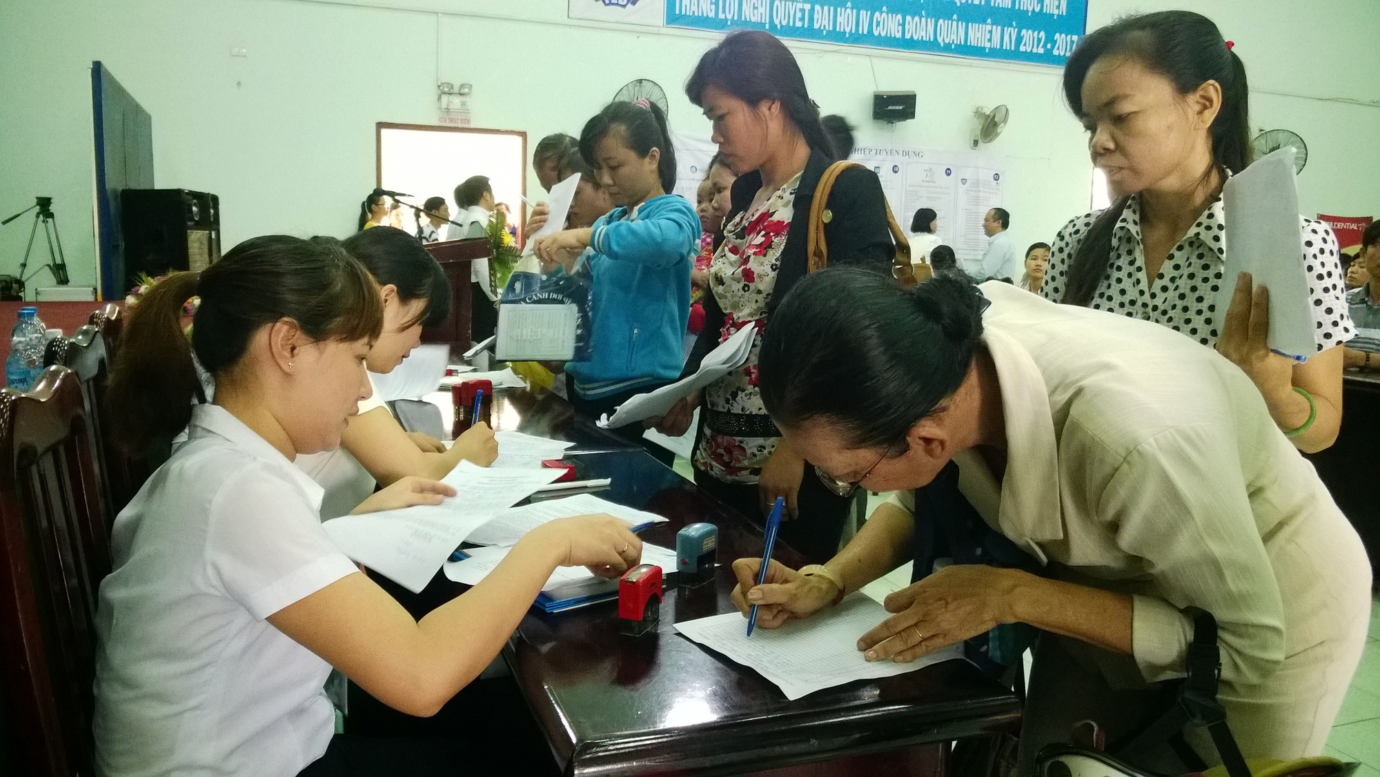Vì sao người lao động thích hưởng bảo hiểm thất nghiệp hơn lương hưu?- Ảnh 1. Vì sao người lao động thích hưởng bảo hiểm thất nghiệp hơn lương hưu?- Ảnh 1.