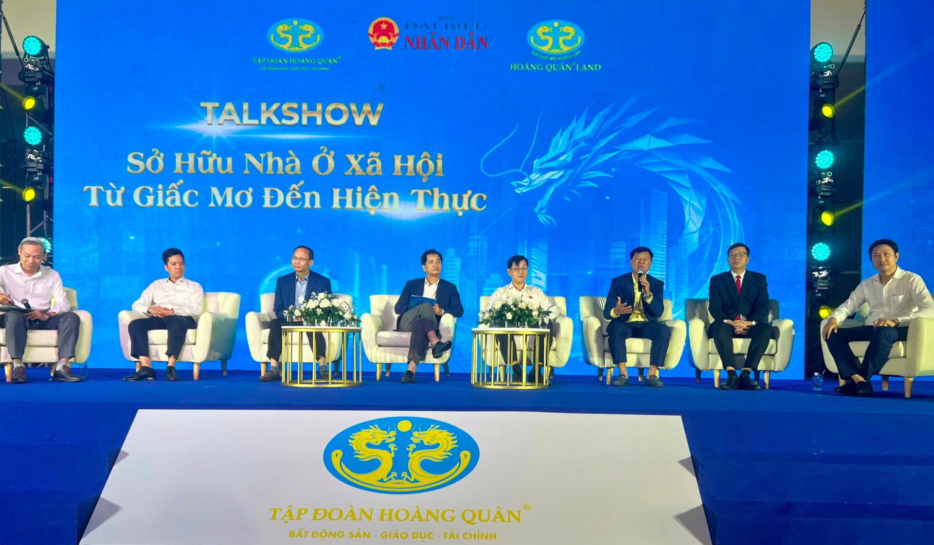 “Chưa bao giờ nhà ở xã hội rẻ hơn bây giờ”, Chủ tịch Hoàng Quân "mách” 3 việc cần làm để sở hữu căn nhà 1 tỷ đồng- Ảnh 1. “Chưa bao giờ nhà ở xã hội rẻ hơn bây giờ”, Chủ tịch Hoàng Quân "mách” 3 việc cần làm để sở hữu căn nhà 1 tỷ đồng- Ảnh 1.
